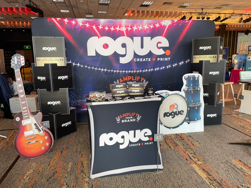 Roge Print Exhibition Booth Rock Star Theme Media Wall Cubes Podium
